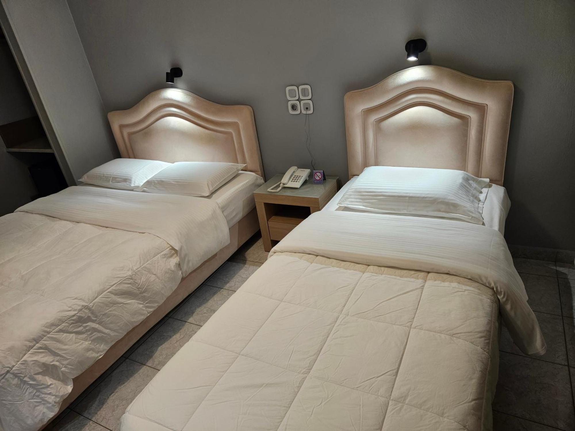Hotel Anastasia Volos Bagian luar foto