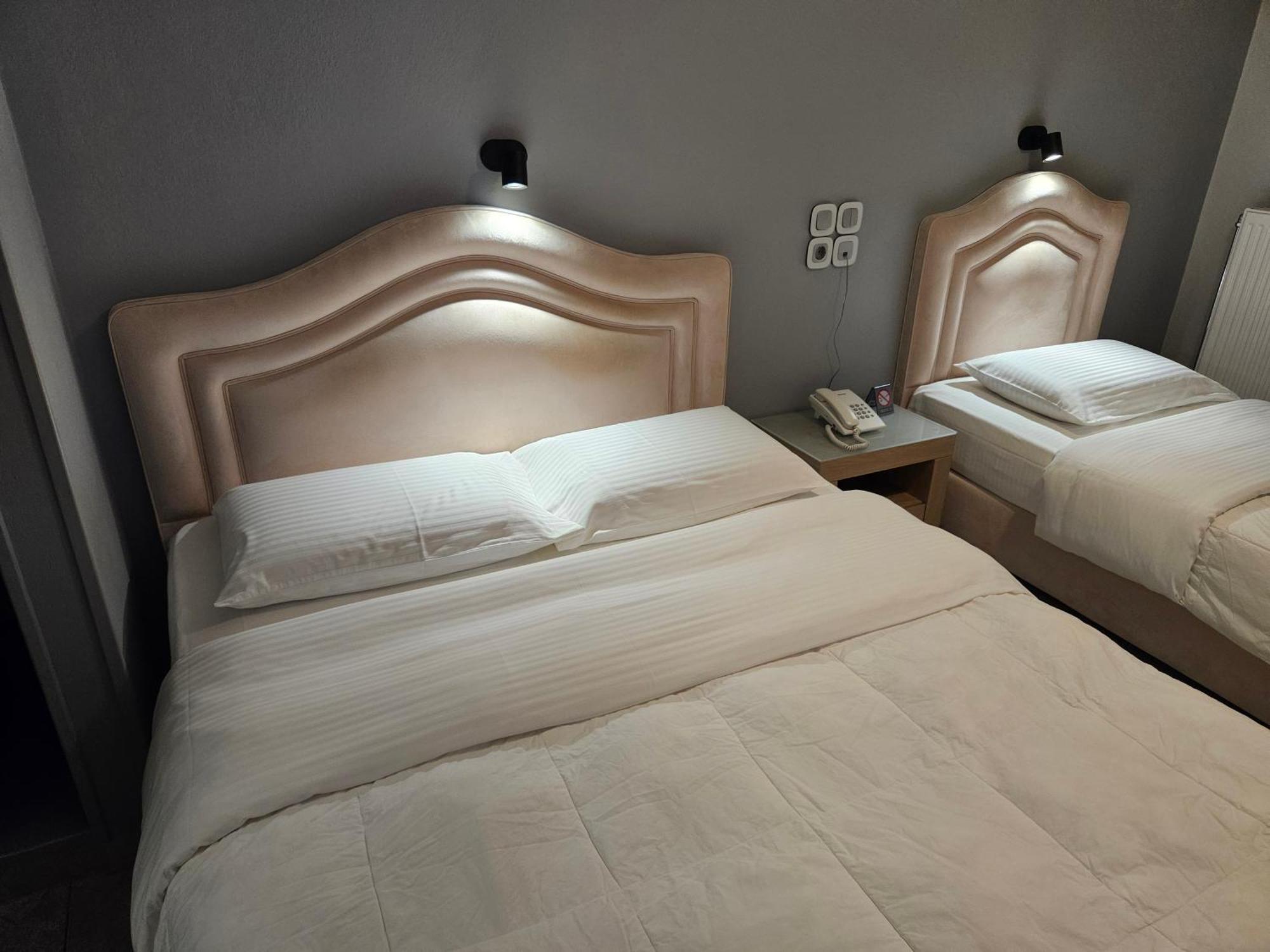 Hotel Anastasia Volos Bagian luar foto