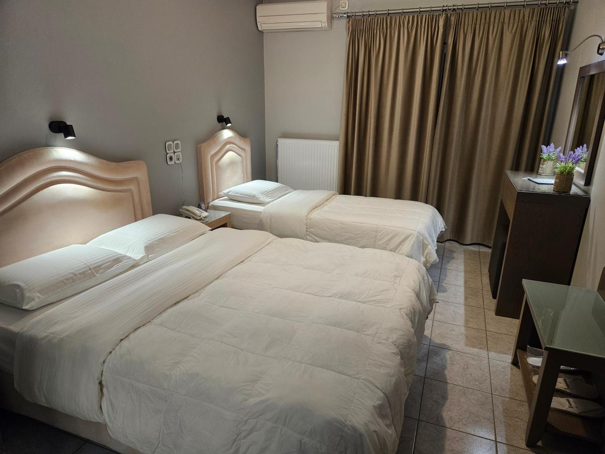 Hotel Anastasia Volos Bagian luar foto