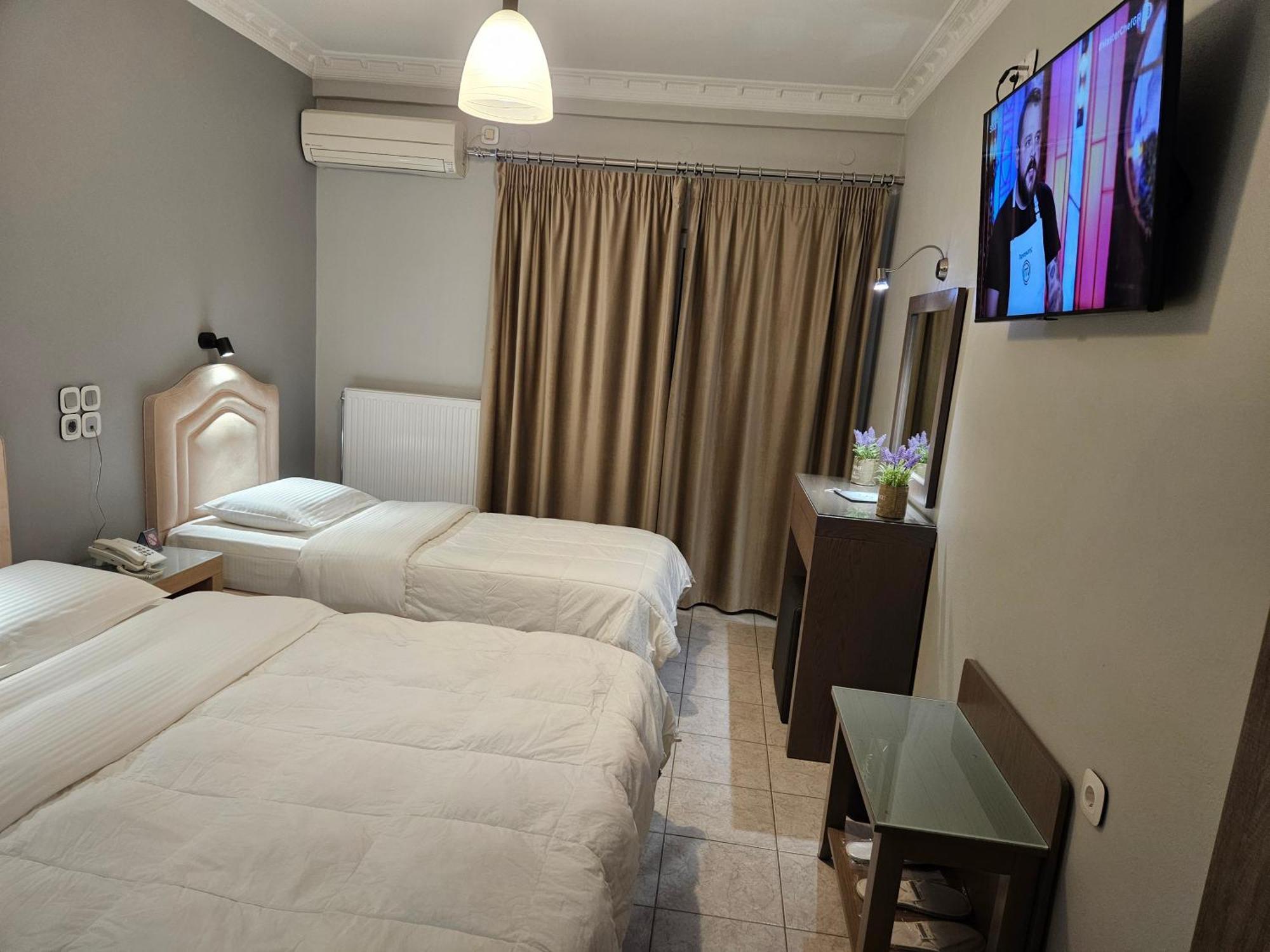 Hotel Anastasia Volos Bagian luar foto
