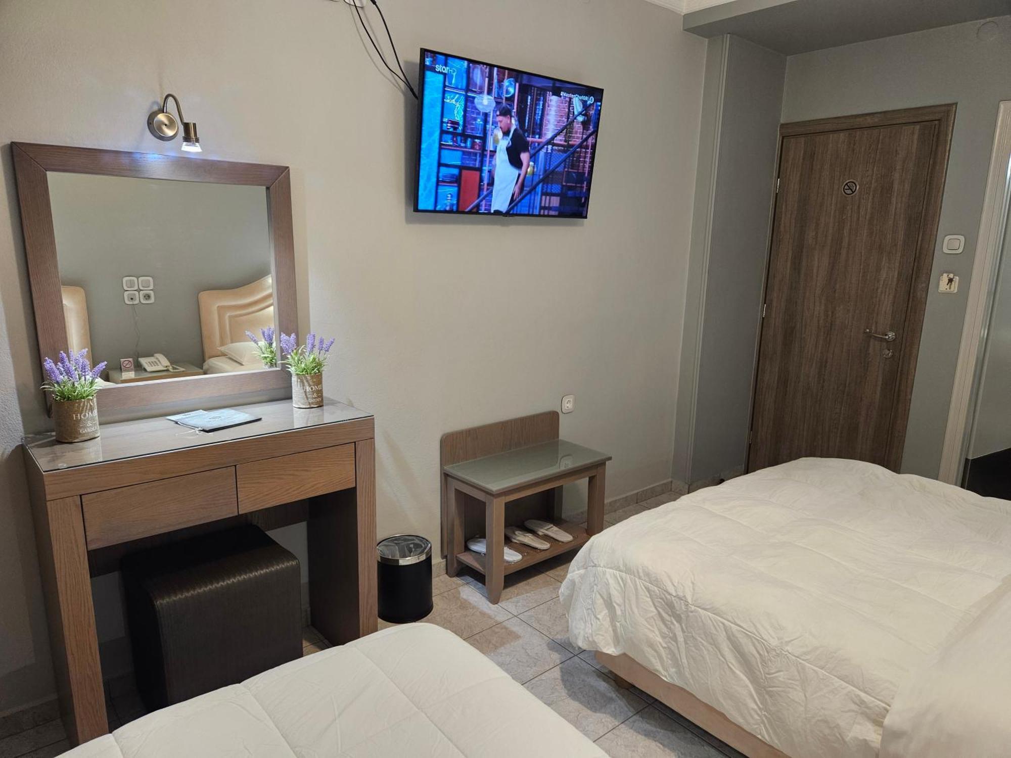 Hotel Anastasia Volos Bagian luar foto