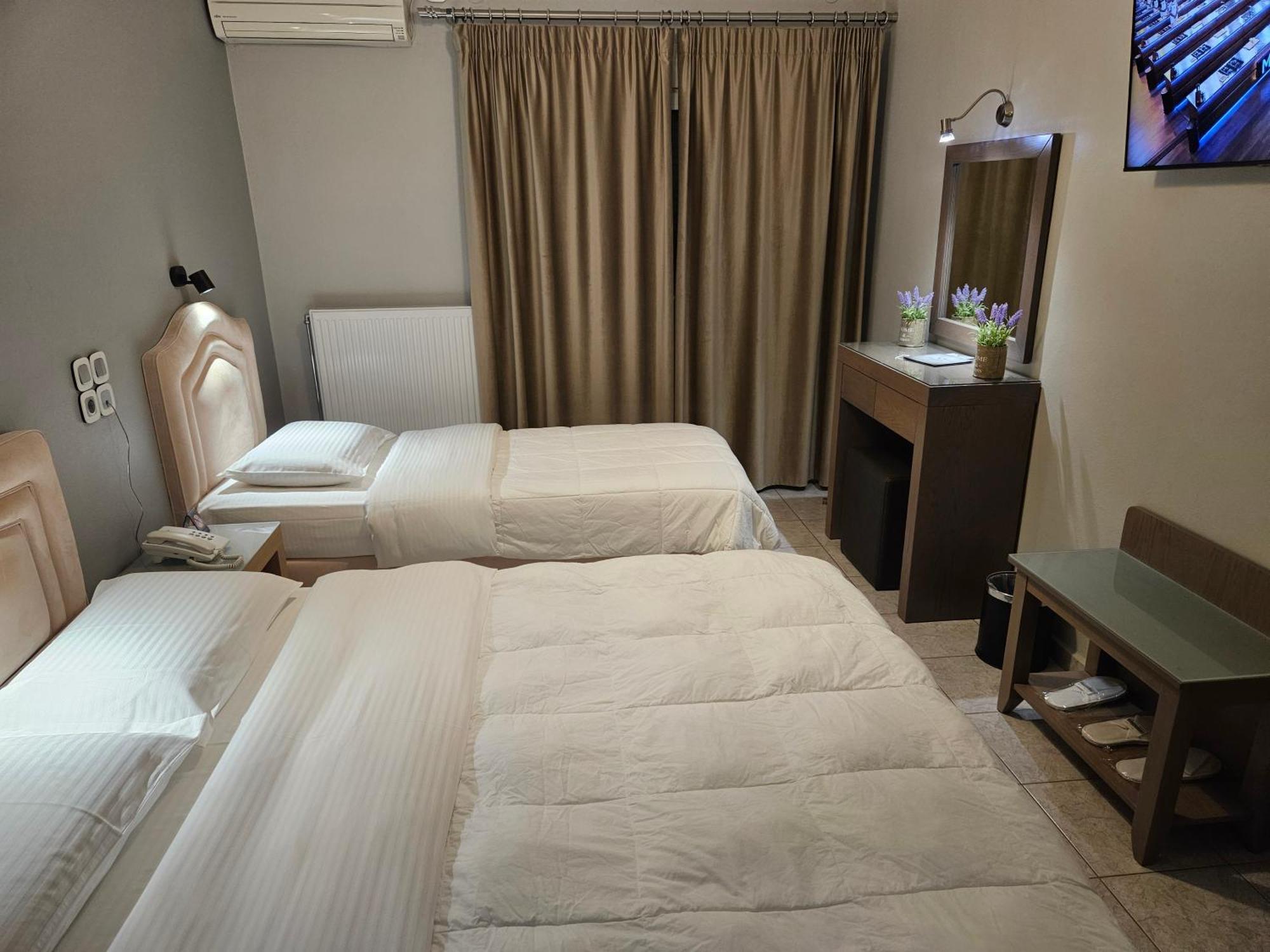 Hotel Anastasia Volos Bagian luar foto