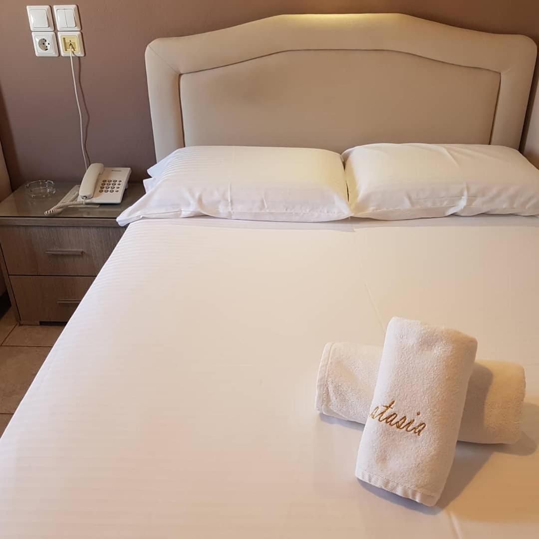 Hotel Anastasia Volos Bagian luar foto